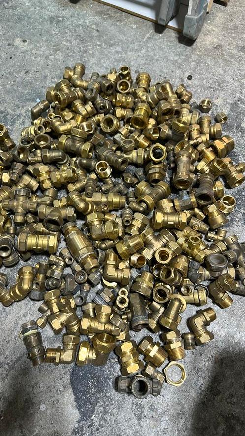 Diverse Messing knelkoppelingen NIEUW!!, Doe-het-zelf en Verbouw, IJzerwaren en Bevestigingsmiddelen, Nieuw, Overige typen, Minder dan 50 mm