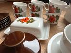 Retro Servies Compleet met Bloemmotief, Antiek en Kunst, Antiek | Servies compleet, Ophalen