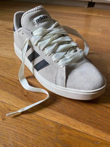 Adidas Sneakers maat 44 beschikbaar voor biedingen