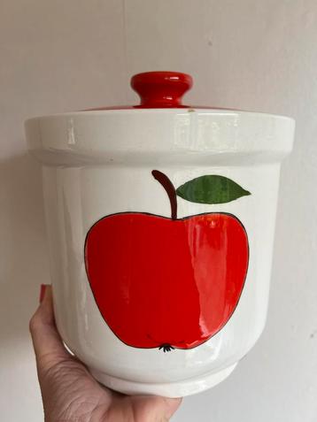 Vintage XL BAGNI Italy Voorraadpot Deksel Rood Appel 60’s beschikbaar voor biedingen