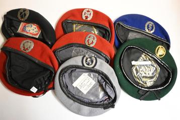 lot baretten baret duitsland bundeswehr 1 brandweer beschikbaar voor biedingen