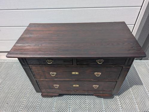 Unique wooden chest, Huis en Inrichting, Kasten | Ladekasten, Zo goed als nieuw, Minder dan 100 cm, 50 tot 100 cm, 50 tot 75 cm