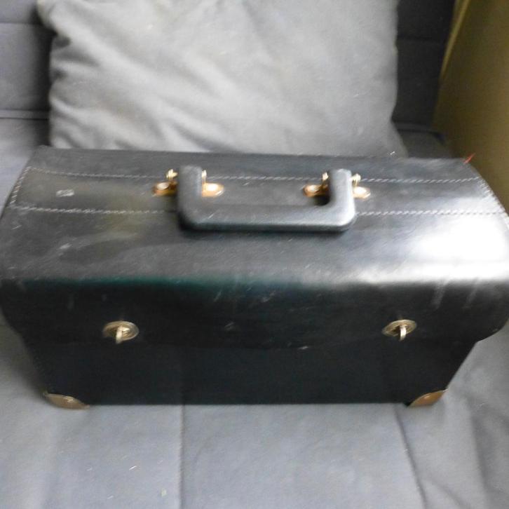 Werk koffer voor gereedschap van zwaar leer uit de 60 jaren, Sieraden, Tassen en Uiterlijk, Koffers, Gebruikt, Leer, Minder dan 50 cm