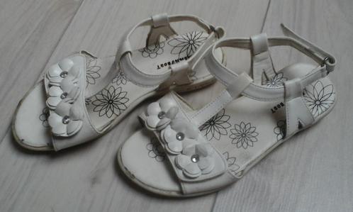 Merry Boat witte meisjes sandalen met bloemen (maat 30), Kinderen en Baby's, Kinderkleding | Schoenen en Sokken, Gebruikt, Schoenen