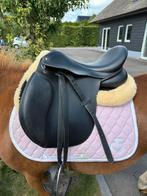 Zeer net veelzijdigheids zadel waldhausen 16,5 inch, Dieren en Toebehoren, Paarden en Pony's | Zadels, Ophalen of Verzenden, Zo goed als nieuw