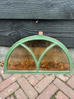 Stalraam met gekleurd glas van gietijzer., Doe-het-zelf en Verbouw, Glas en Ramen, Ophalen, Gevelraam of Ruit, Gebruikt, Minder dan 80 cm