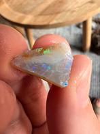 Kleurrijk stukje Australisch opaal, Verzamelen, Mineralen en Fossielen, Ophalen, Mineraal