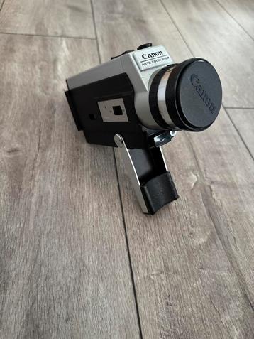 Canon auto zoom filmcamera met statief beschikbaar voor biedingen
