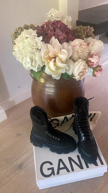 Veterboots van Ganni maat 38 beschikbaar voor biedingen