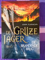 De Grijze Jager: De Brandende Brug - Boek 2, Verzenden, Zo goed als nieuw