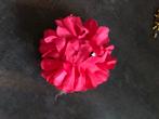 Prachtige Rode Haarbloem Accessoire knip (c1), Ophalen of Verzenden, Zo goed als nieuw, Carnaval