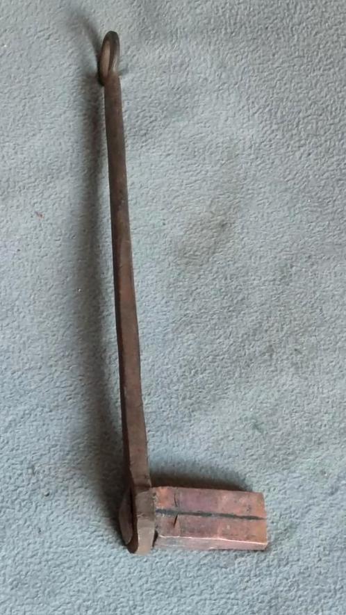 Antiek soldeerijzer met koperen kop, Antiek en Kunst, Antiek | Gereedschap en Instrumenten, Ophalen of Verzenden