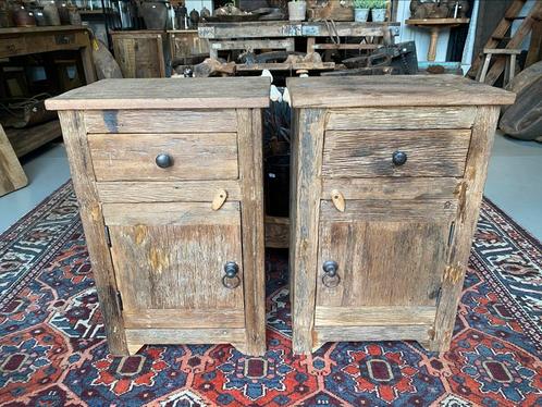 Stoere nachtkastjes van Old Wood, Huis en Inrichting, Slaapkamer | Nachtkastjes, Zo goed als nieuw, 55 tot 70 cm, 45 tot 65 cm