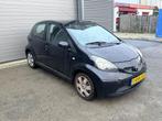 Toyota Aygo 1.0-12V 5drs, Voorwielaandrijving, Gebruikt, 4 stoelen, Startonderbreker