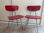 Twee vintage rode stoeltjes met chrome onderstel, Huis en Inrichting, Stoelen, Ophalen, Twee, Zo goed als nieuw, Retro