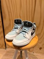 Nike Air Jordan mid- Blauw - gedragen, Kleding | Dames, Schoenen, Ophalen of Verzenden, Gedragen, Blauw