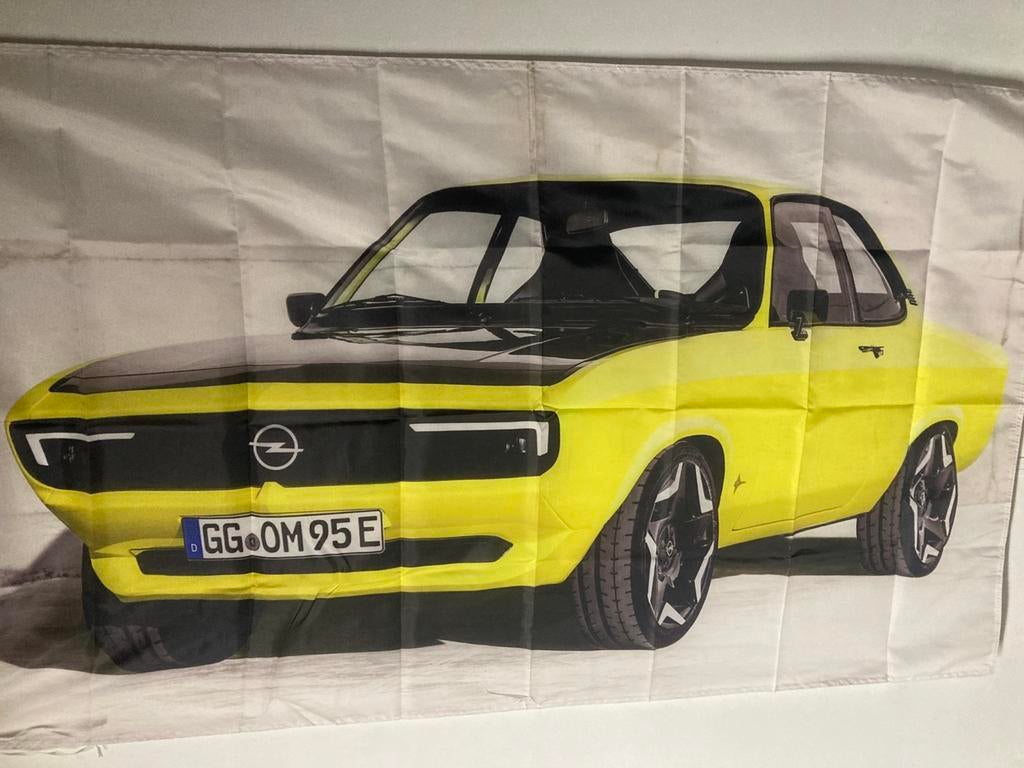 Vlaggen opel motief calibra kadett manta ascona, Ophalen of Verzenden, Nieuw