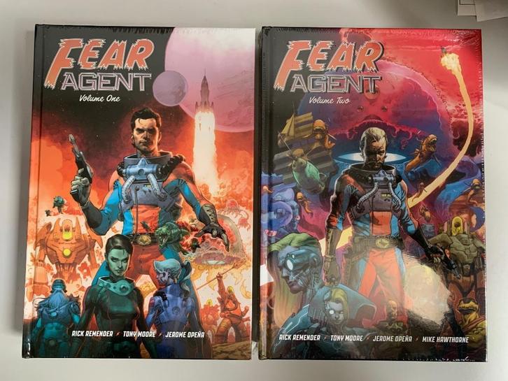 Fear Agent Vol. 1 -2 by Remender Hardcover Oversized (Image), Boeken, Strips | Comics, Nieuw, Complete serie of reeks, Amerika
