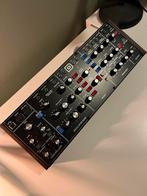 Behringer Model D Analoge Synthesizer, Overige merken, Zo goed als nieuw, Met midi-aansluiting, Overige aantallen
