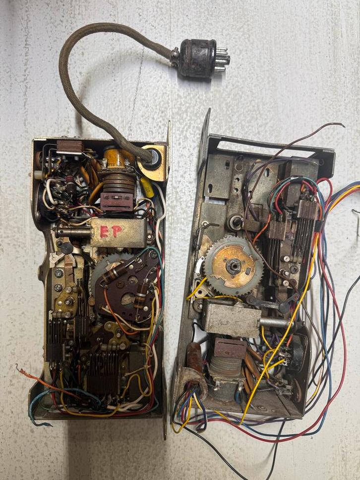 2x Seeburg Dual credit units DCU1-L6 voor Seeburg V200, Verzamelen, Automaten | Jukeboxen, Zo goed als nieuw, Seeburg, 1950 tot 1960