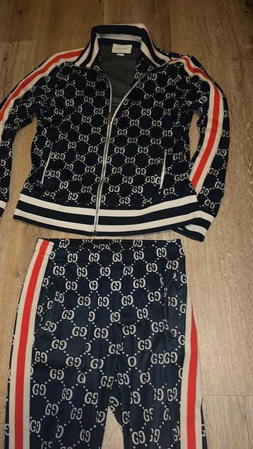 Gucci vest en broek origineel maat S zgan beschikbaar voor biedingen