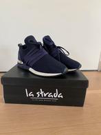 Nieuwe sneakers van La Strada mt 38 donkerblauw, Blauw, Nieuw, Ophalen of Verzenden, Sneakers of Gympen