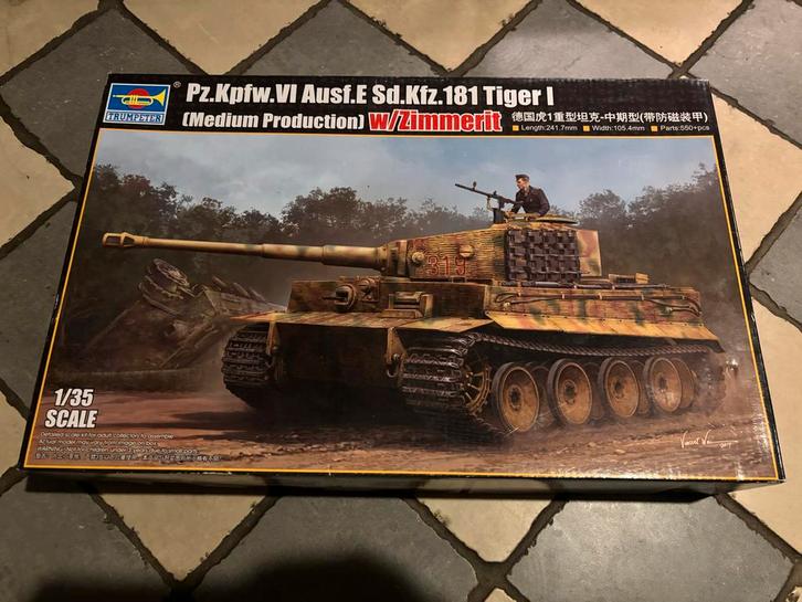 Trumpeter 1/35 Tiger I (Medium Production) w/Zimmerit, Hobby en Vrije tijd, Modelbouw | Auto's en Voertuigen, Nieuw, Ophalen of Verzenden