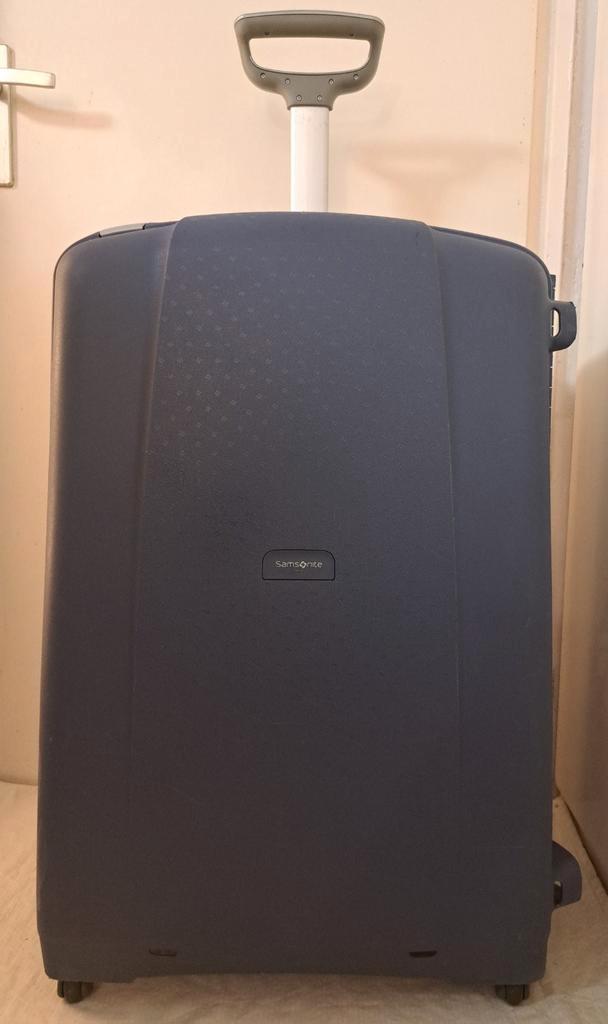Samsonite Aeris Spinner koffer 4 wielen TSA cijferslot adres, Sieraden, Tassen en Uiterlijk, Koffers, Zo goed als nieuw, Hard kunststof