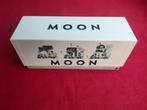 Moon, Hobby en Vrije tijd, Gezelschapsspellen | Bordspellen, Een of twee spelers, Ophalen of Verzenden, Zo goed als nieuw, Sinister Fish Games