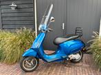 Vespa Primavera S 2022 scooter 45km geel kenteken 880km!, Fietsen en Brommers, Scooters | Vespa, Ophalen, Overige modellen, Maximaal 45 km/u