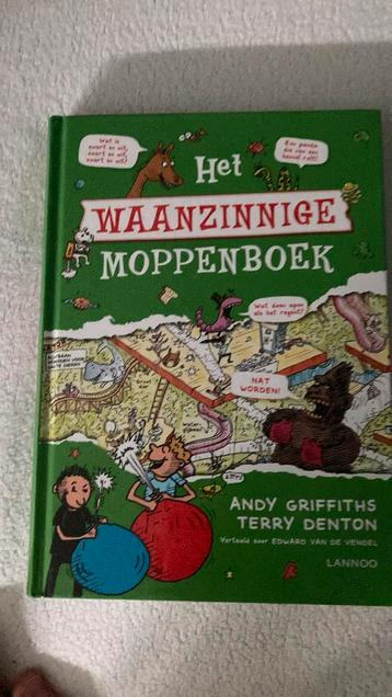 Het waanzinnige moppenboek. beschikbaar voor biedingen