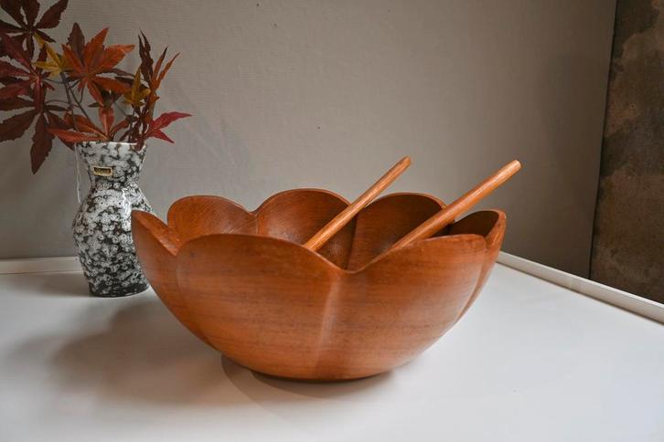 Grote houten slakom en couvert, Huis en Inrichting, Woonaccessoires | Schalen en Manden, Zo goed als nieuw, Rond, Hout, Ophalen of Verzenden