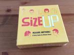 Size Up! party game. Nieuw in folie, Hobby en Vrije tijd, Gezelschapsspellen | Kaartspellen, Nieuw, Helvetiq, Ophalen of Verzenden