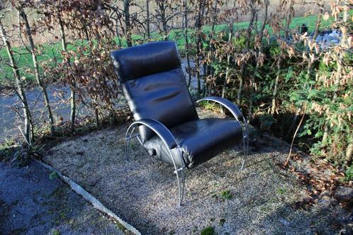 Zwart leren Relax fauteuil /stoel, Huis en Inrichting, Fauteuils, Gebruikt, Leer, Metaal, 50 tot 75 cm, Minder dan 75 cm, Ophalen