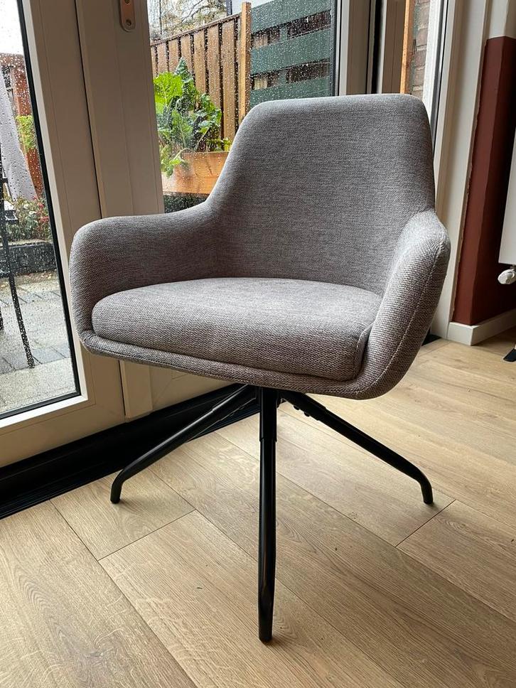 6 Nieuwe Draaistoelen Grijs, Huis en Inrichting, Stoelen, Zo goed als nieuw, Vijf, Zes of meer stoelen, Stof, Grijs, Ophalen