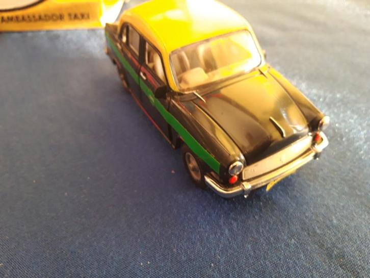 Hindustan Ambassador Taxi – 1:32 ( Morris Oxford ) - UNIEK !, Hobby en Vrije tijd, Modelauto's | 1:32, Nieuw, Auto, Overige merken