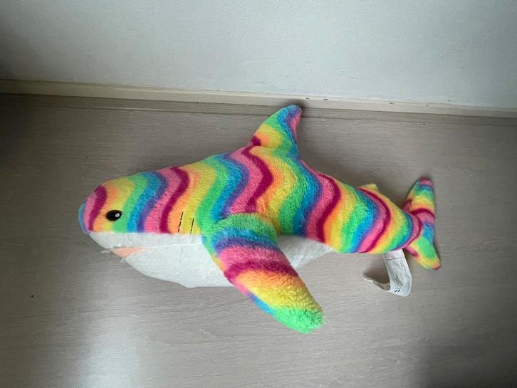 Multicolor grote haai knuffel (80 cm), Kinderen en Baby's, Speelgoed | Knuffels en Pluche, Gebruikt, Overige typen, Ophalen of Verzenden