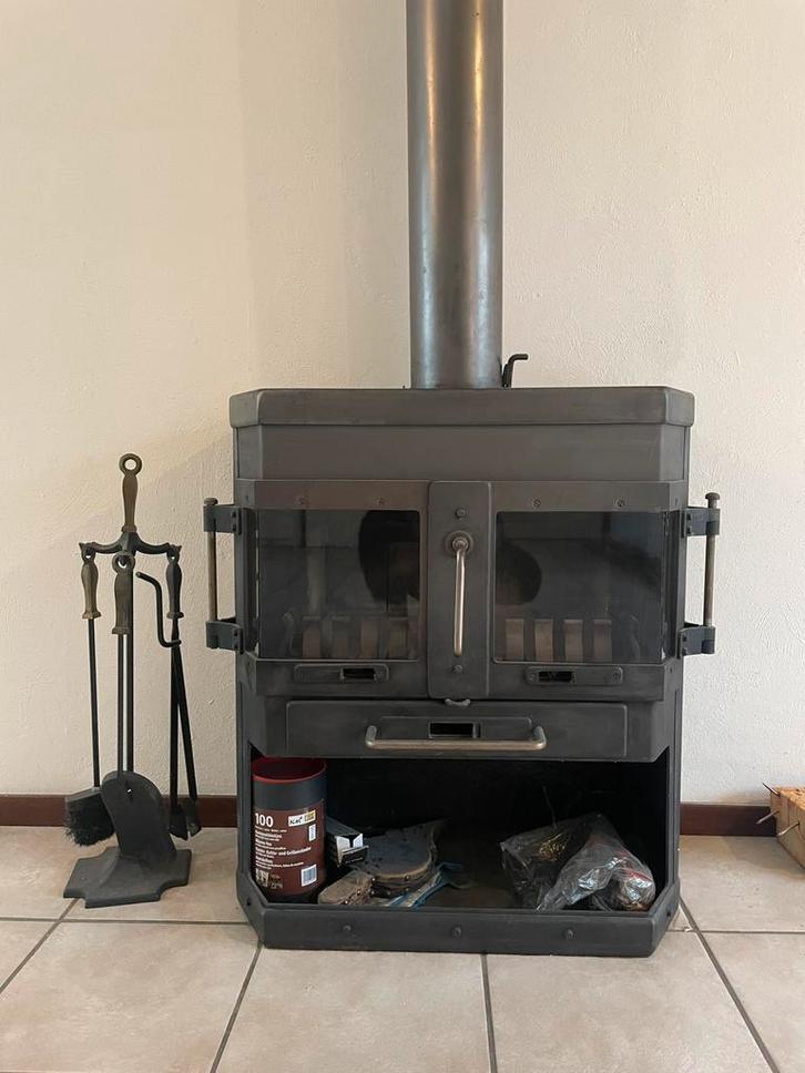 Wanders Vestalia 800 -  Houtkachel - Dubbeldeurs, Huis en Inrichting, Kachels, Zo goed als nieuw, Houtkachel, Hout, Ophalen