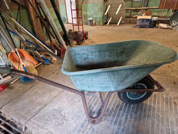 Kruiwagen - Ideaal voor tuin of fort! beschikbaar voor biedingen