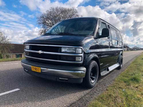 Chevrolet Express GMC Savana camper  Benz/LPG, Auto's, Chevrolet, Bedrijf, Chevy Van, LPG, Automaat, Zwart, Grijs, Leder, Vierwielaandrijving
