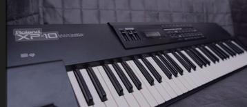 Roland XP 10 workstation beschikbaar voor biedingen