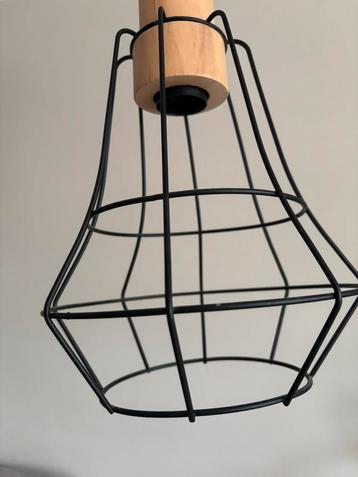 Leuke industriele hanglamp zwart met hout beschikbaar voor biedingen