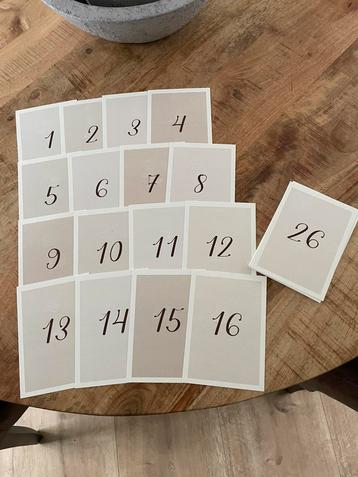 Kerst -Adventskaartenkalender beschikbaar voor biedingen