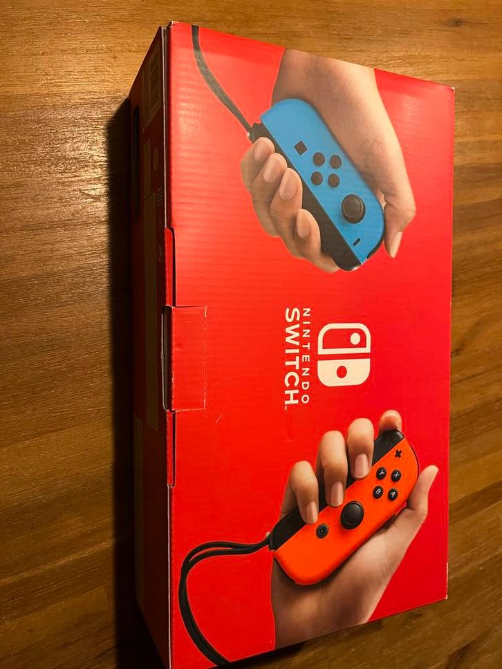 Nintendo Switch + 5 Games + Accessoires, Spelcomputers en Games, Games | Nintendo Switch, Gebruikt, Overige genres, 1 speler, Vanaf 7 jaar