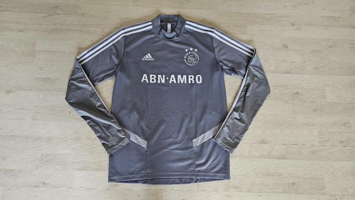 Ajax Training Sweater! Seizoen 18/19! Sponsor ABN! Mt M!, Kleding | Heren, Sportkleding, Zo goed als nieuw, Voetbal, Rood, Ophalen of Verzenden