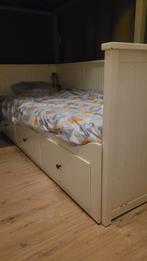 Bedbank Hemnes, Huis en Inrichting, Ophalen, Gebruikt, Wit, Tweepersoons