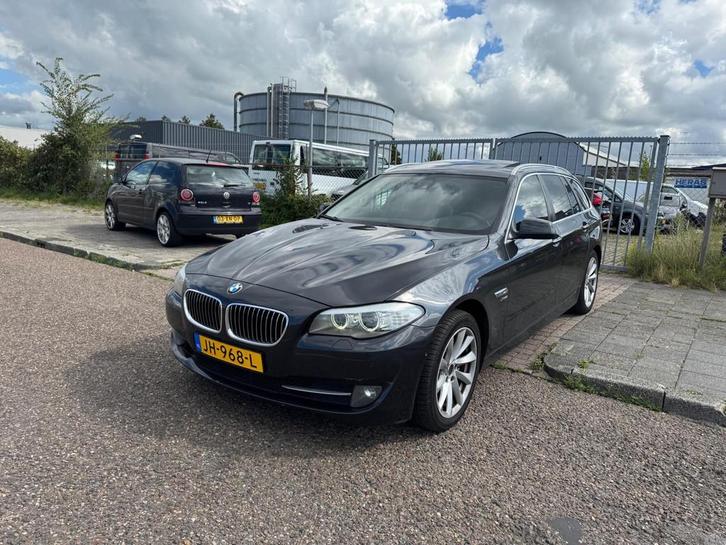 BMW 5-serie Touring 530xd High Executive 4WD NEW CAR, Auto's, BMW, Bedrijf, Te koop, 5-Serie, 4x4, Diesel, Euro 5, C, Stationwagon