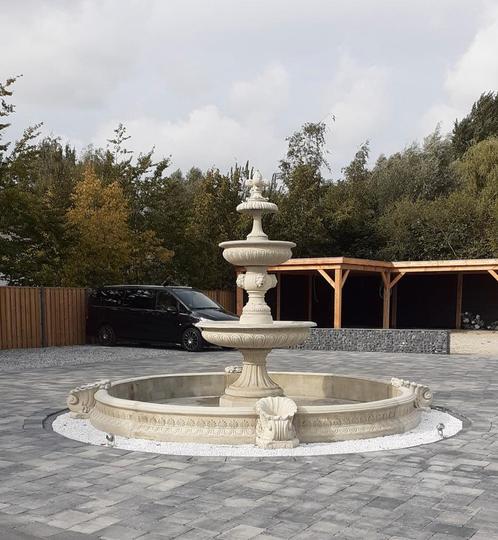 Zandsteen look Engelse fontein met rand, Tuin en Terras, Waterpartijen en Fonteinen, Nieuw, Fontein, Beton, Ophalen of Verzenden