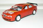 Alfa Romeo 156 Selènia. Rood, schaal 1:24 Bburago, Ophalen of Verzenden, Zo goed als nieuw, Auto, Bburago