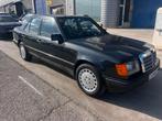 Mercedes 250D, bouwjaar 1988, 100% origineel en roestvrij, Auto's, Mercedes-Benz, 2500 cc, 94 pk, Zwart, Bedrijf